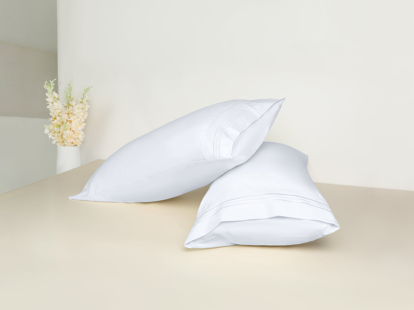 Polyester Pillow Cases Set of 2 for Hair and Skin, Cooling Pillow Covers with Envelope Closure