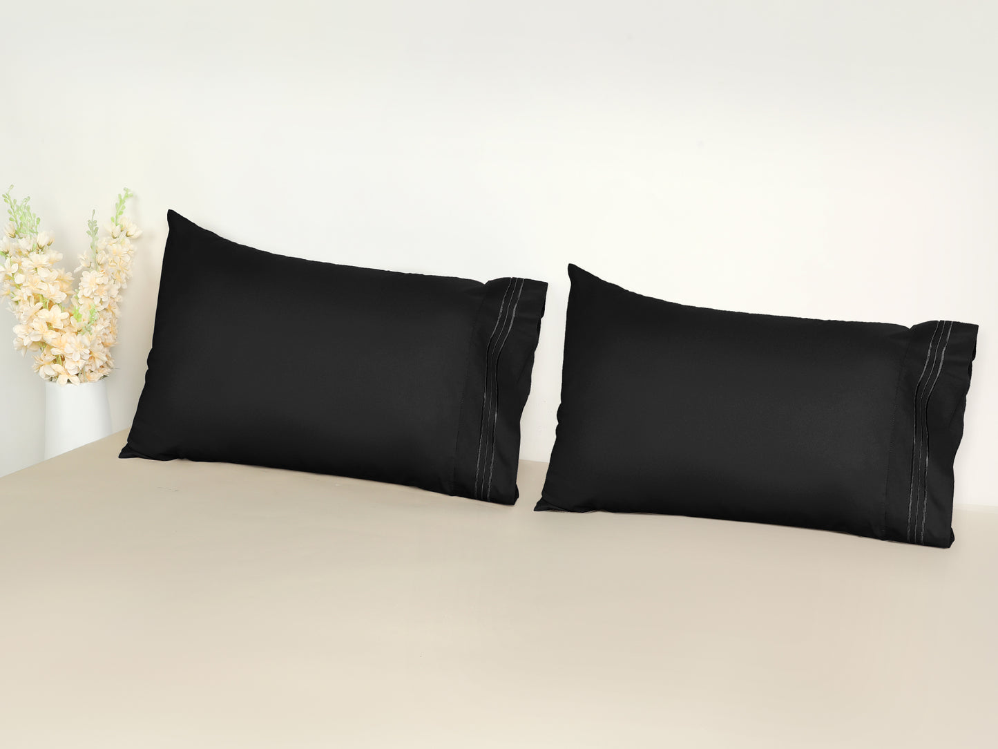 Polyester Pillow Cases Set of 2 for Hair and Skin, Cooling Pillow Covers with Envelope Closure