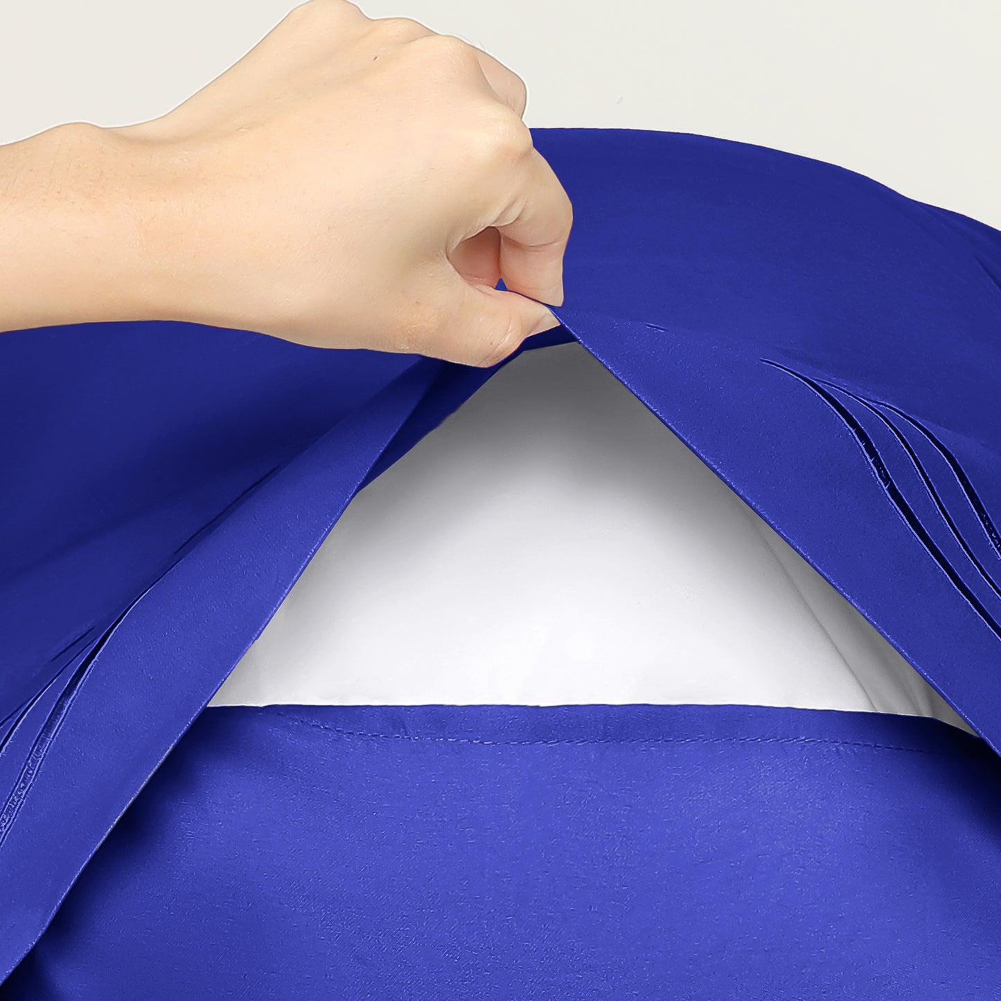 Polyester Pillow Cases Set of 2 for Hair and Skin, Cooling Pillow Covers with Envelope Closure