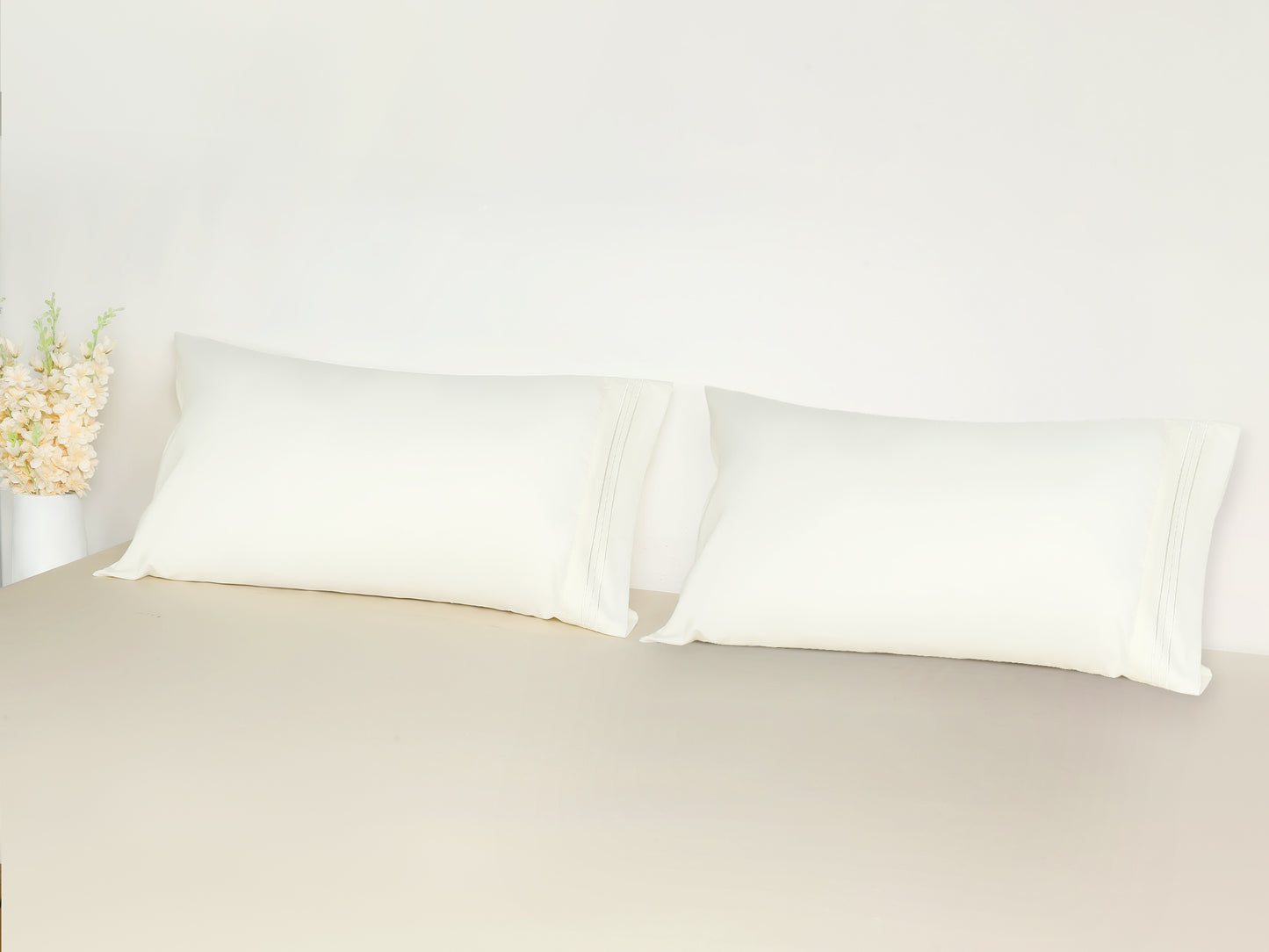 Polyester Pillow Cases Set of 2 for Hair and Skin, Cooling Pillow Covers with Envelope Closure