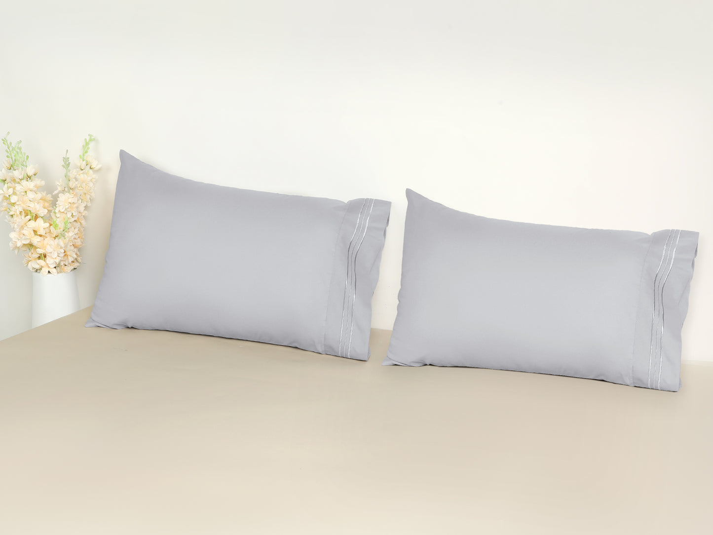 Polyester Pillow Cases Set of 2 for Hair and Skin, Cooling Pillow Covers with Envelope Closure