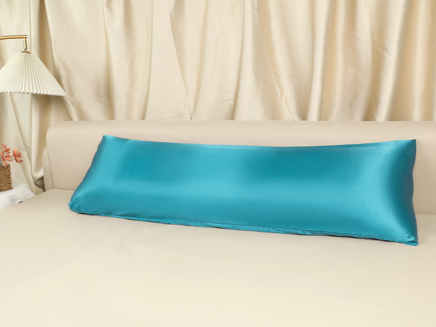 Satin Pillow Cases with 1 Pcs for Hair and Skin Breathable, Covers with Envelope Closure