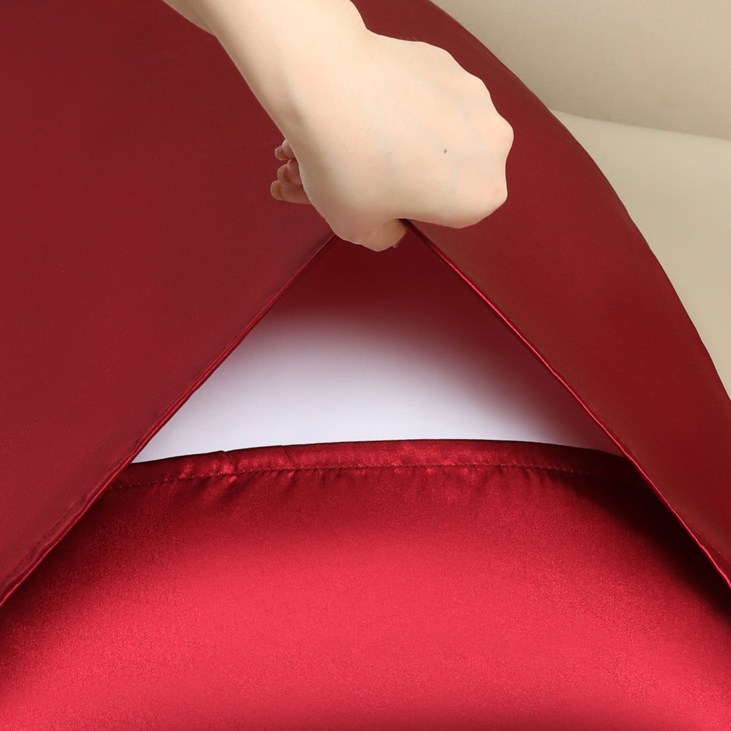 Satin Pillow Cases with 1 Pcs for Hair and Skin Breathable, Covers with Envelope Closure