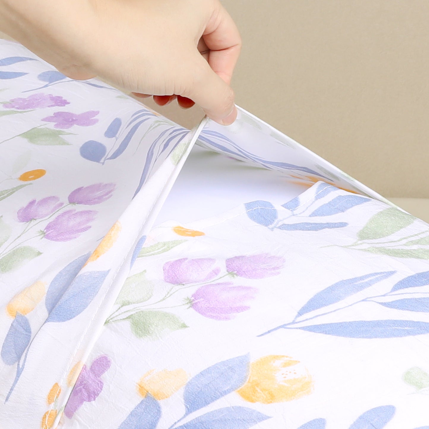 Pillowcase for Hair and Skin Breathable, 1 Pcs Soft Floral Pillow Cases with Envelope Closure