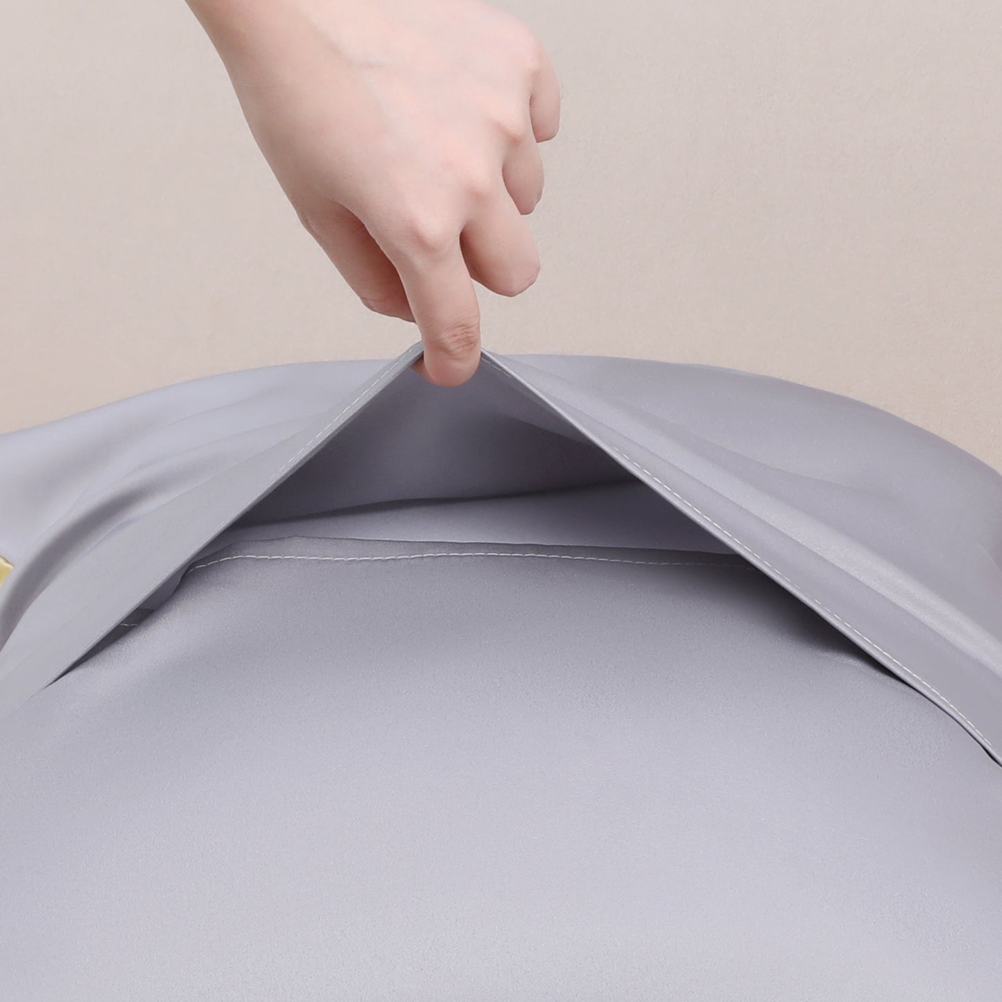 Pillow Cases Set of 2, Soft Satin Polyester Cooling Pillow Covers with Envelope Closure