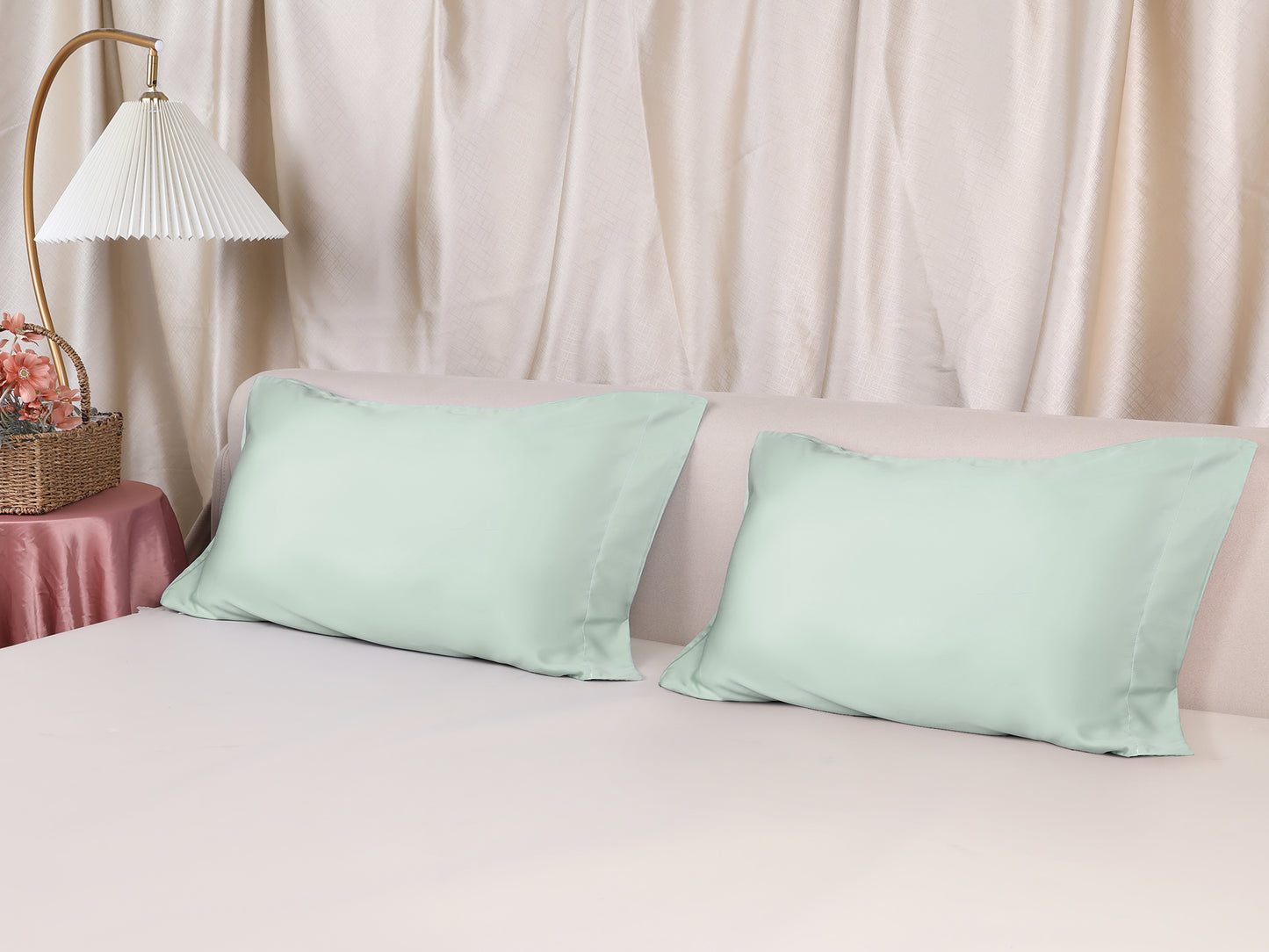 Pillow Cases, Soft Cooling Pillow Covers Set of 2 with Envelope Closure