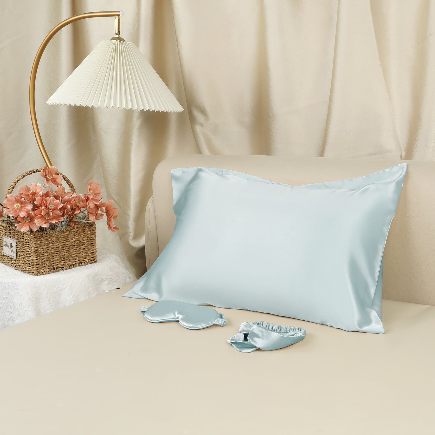 Breathable Pillow Case with Envelope, 1 Pcs with Satin Pillowcases for Hair and Skin