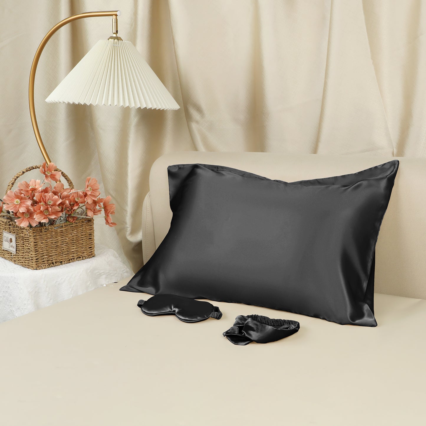 Breathable Pillow Case with Envelope, 1 Pcs with Satin Pillowcases for Hair and Skin
