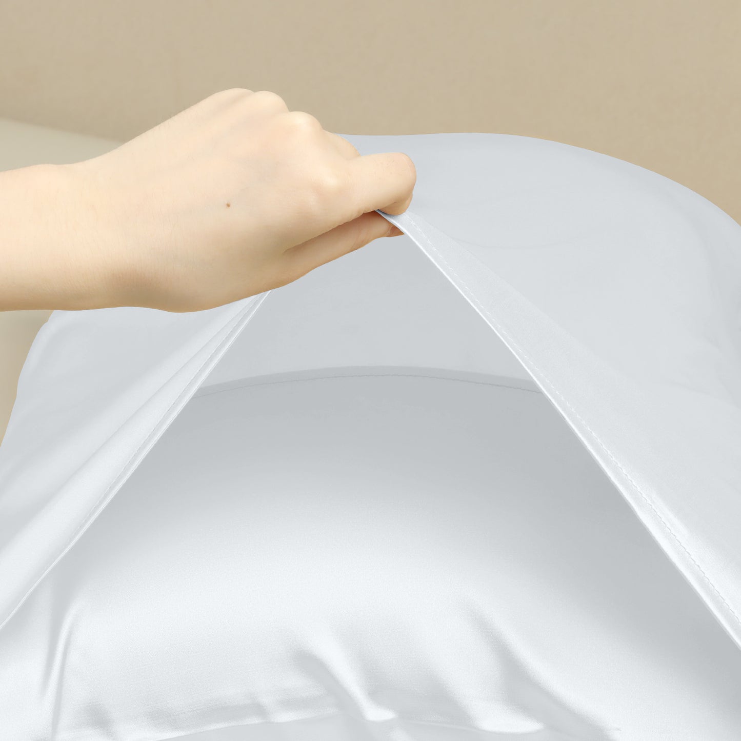 Breathable Pillow Case with Envelope, 1 Pcs with Satin Pillowcases for Hair and Skin