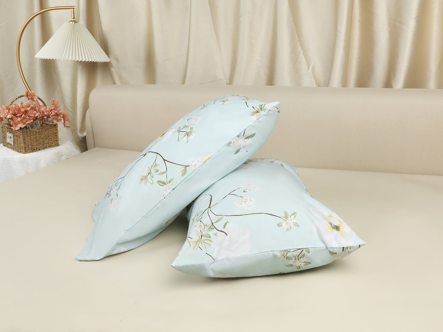 Pillowcase with Envelope Closure, Set of 2 with Floral Pillow Cases for Hair and Skin
