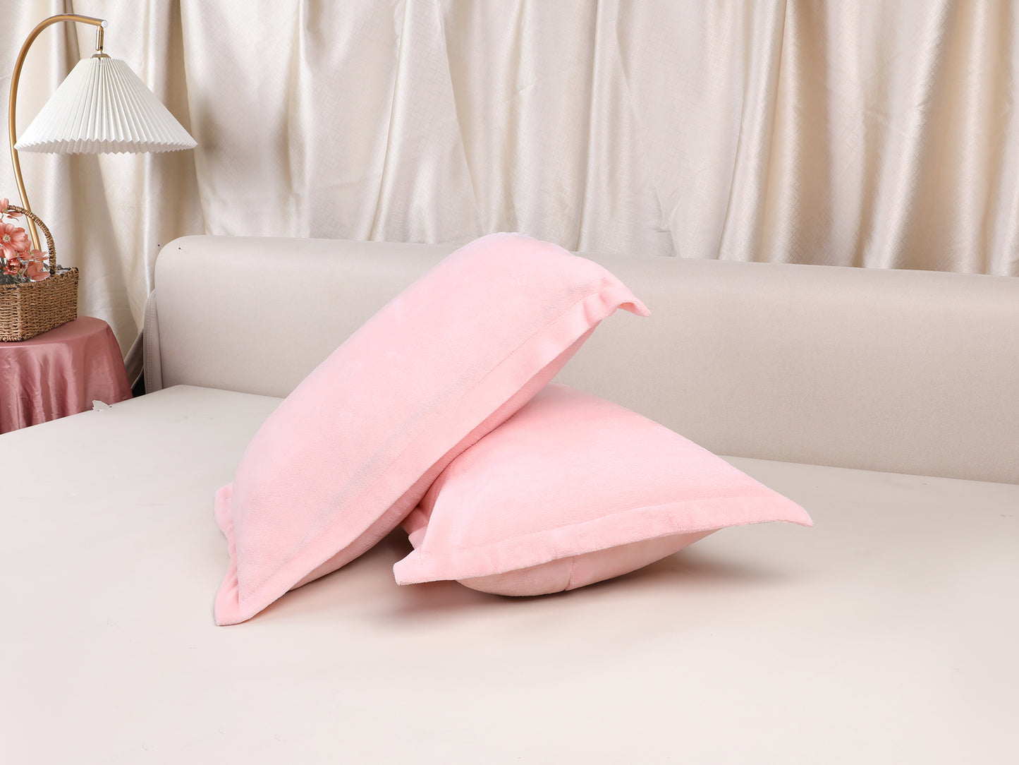 Velvet Pillow Cases Queen Size Set of 2, Pillow Covers with Zipper Closure