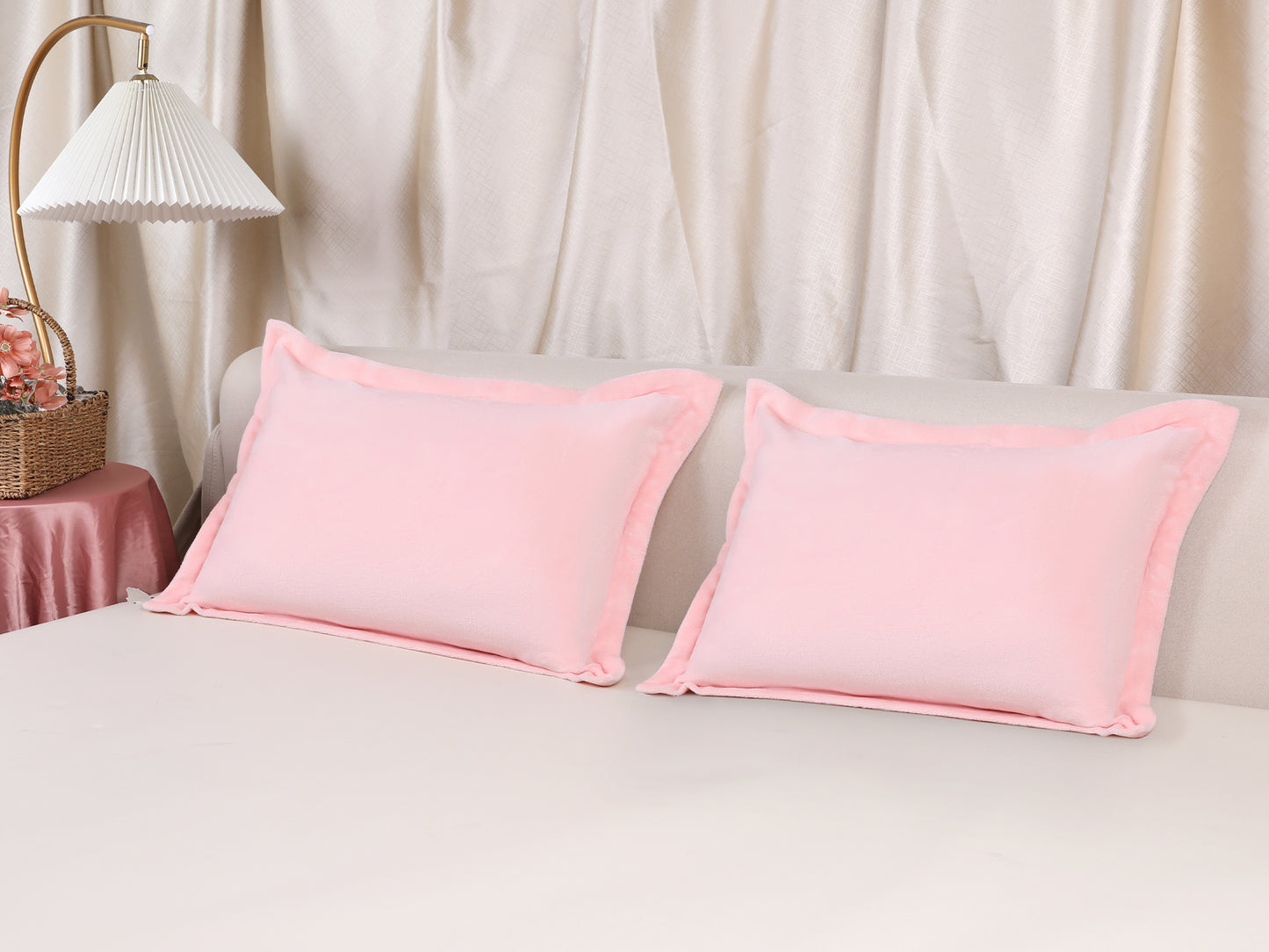 Velvet Pillow Cases Queen Size Set of 2, Pillow Covers with Zipper Closure