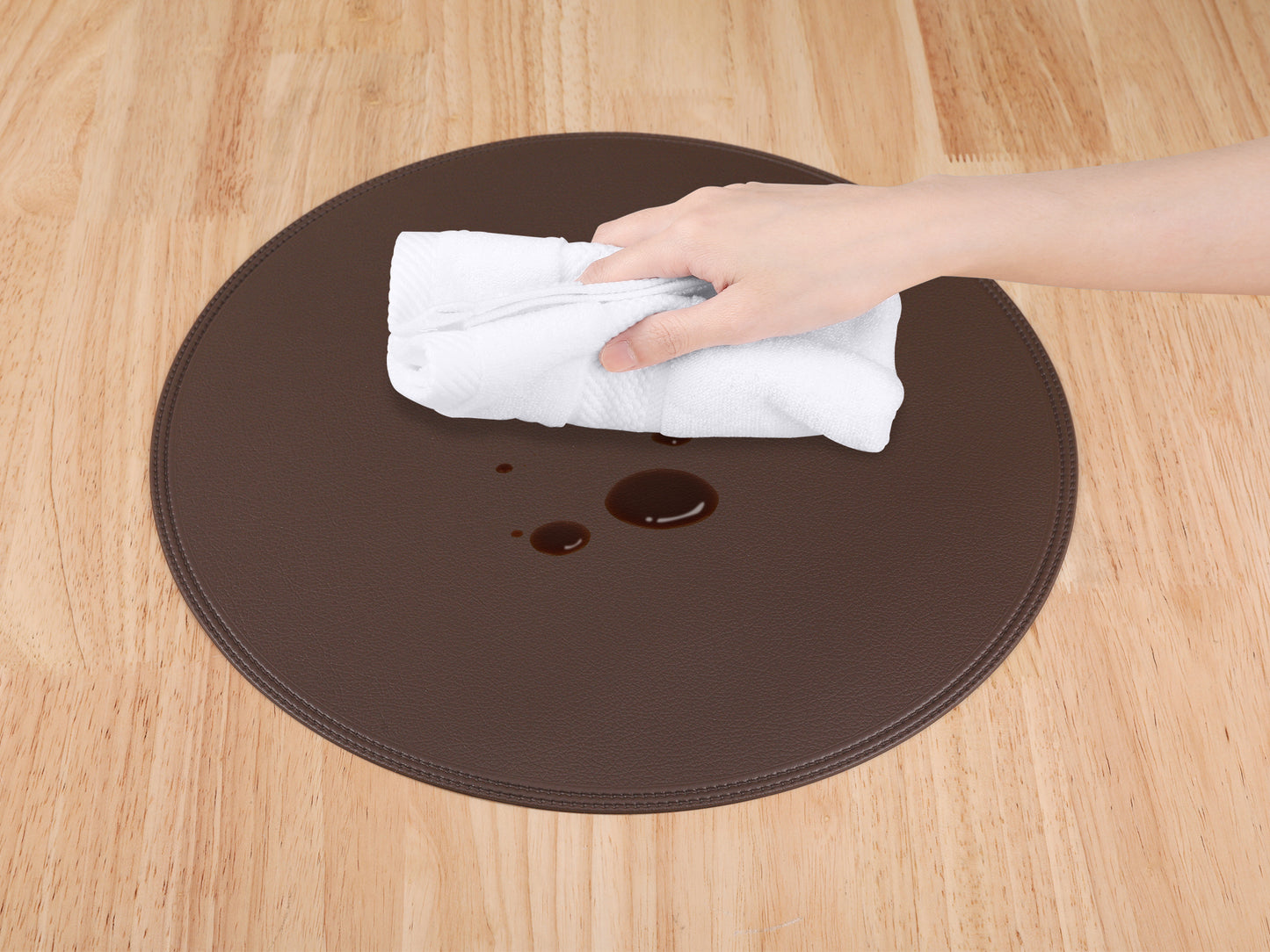 Set of 6 Placemats, Faux Leather for Kitchen Dining Table Decor Washable Heat Resistant Wipeable 15*15in