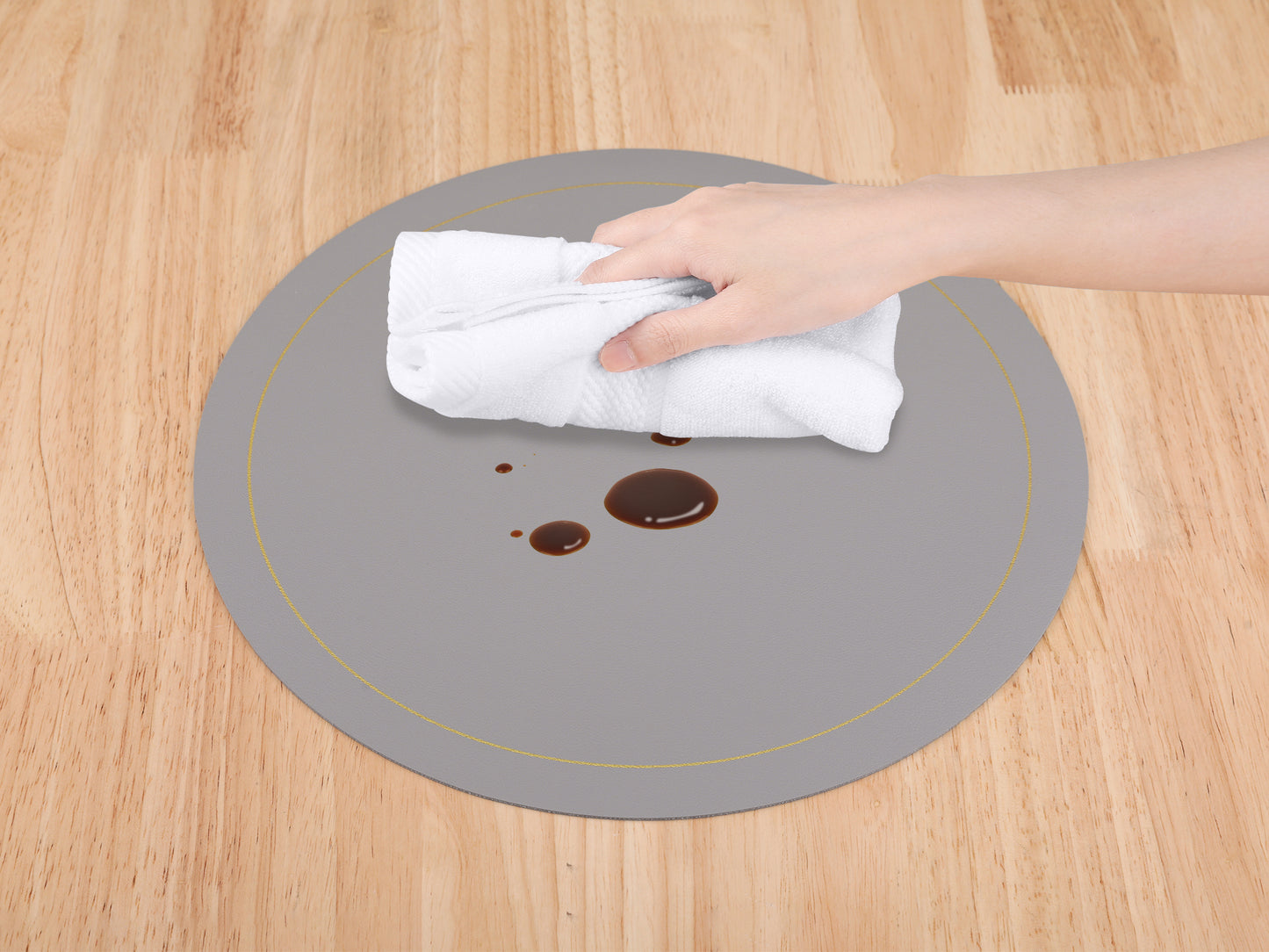 Placemats Set of 8 Faux Leather for Kitchen Dining Table Decor Heat Resistant Wipeable 13*13in