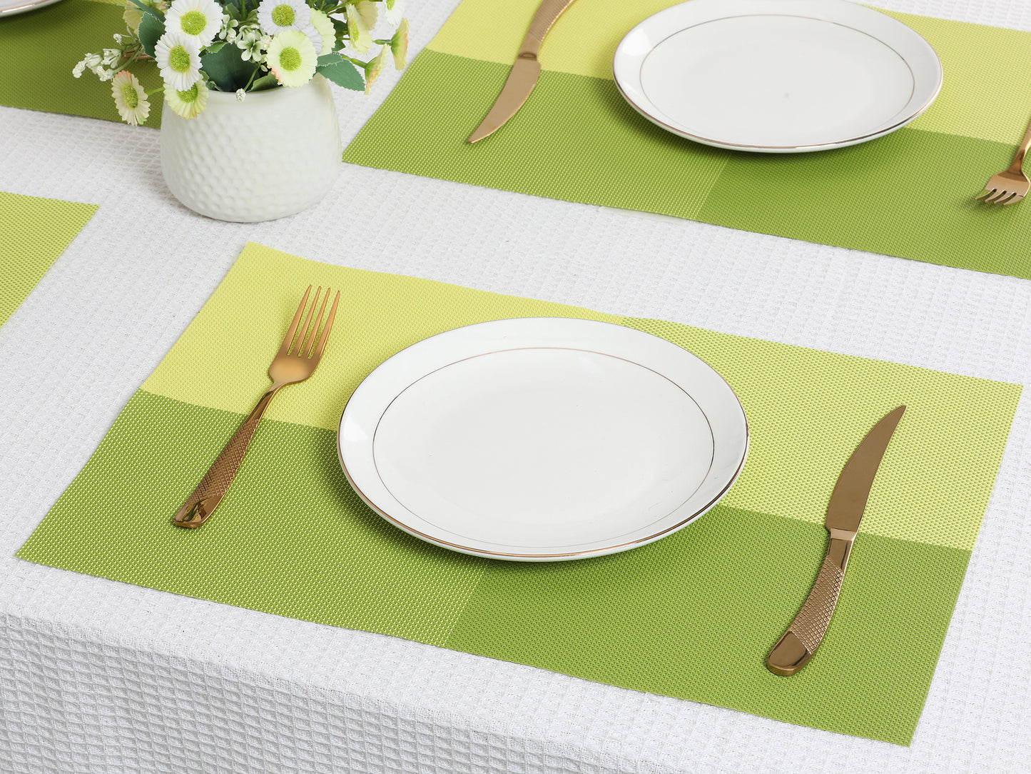 Placemats Set of 8 PVC for Kitchen Dining Table Decor Washable Heat Resistant 18*12in