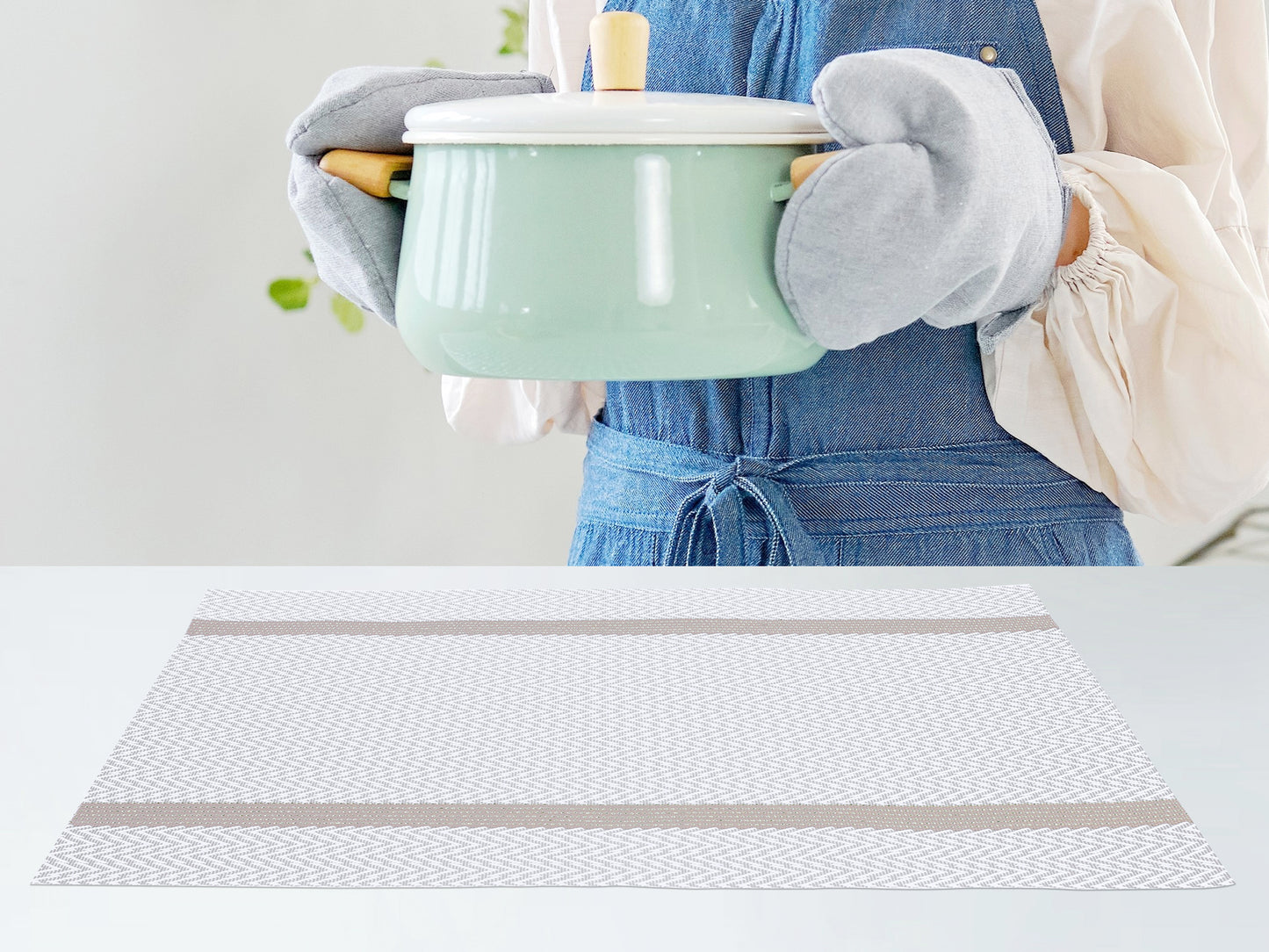 Placemats Set of 8 Vinyl for Kitchen Dining Table Decor Washable Heat Resistant 18*12in