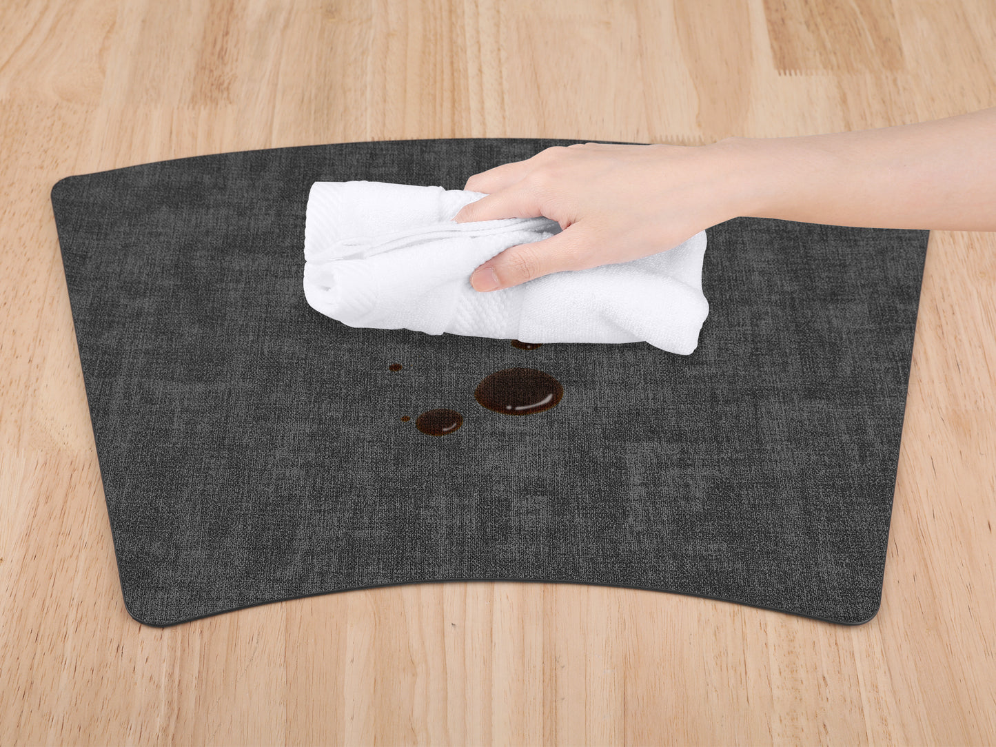 Set of 6 Faux Leather Placemats for Kitchen Dining Table Decor, Washable Heat Resistant 19*12in