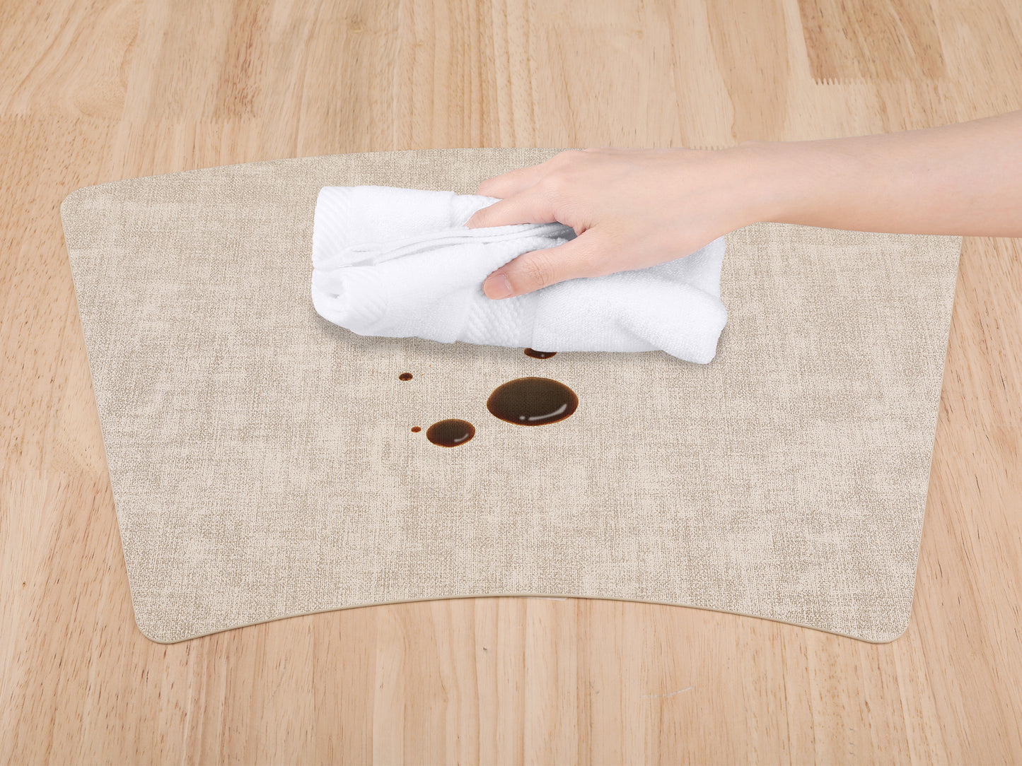 Set of 6 Faux Leather Placemats for Kitchen Dining Table Decor, Washable Heat Resistant 19*12in
