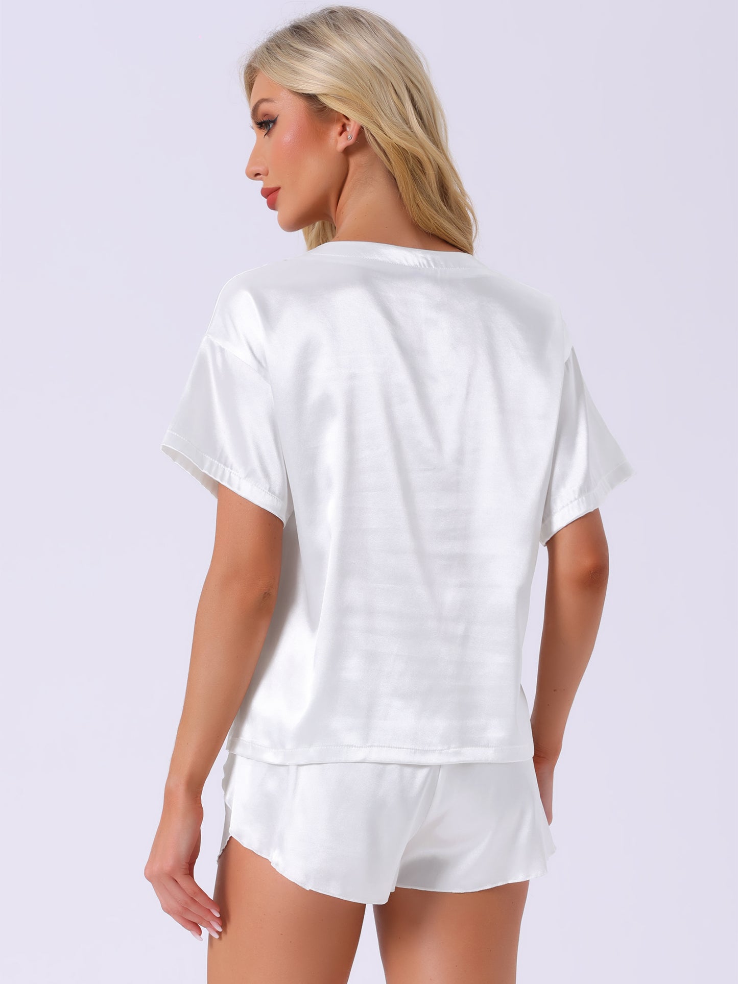 Pijama de satén para mujer, conjunto de camiseta de manga corta con pantalones cortos para primavera y verano