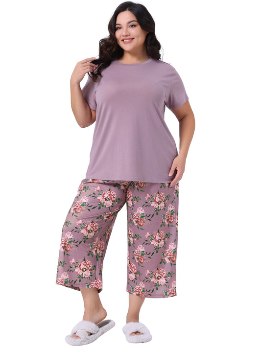 Women's Plus Size Short Sleeve Tops with Capri Pants Two-Piece Pajamas Set