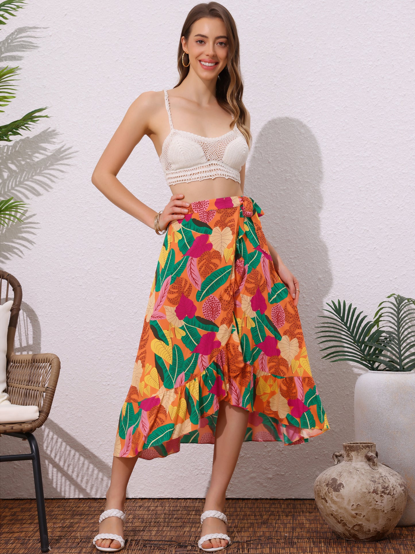 Falda cruzada playera con volantes y nudo para mujer, con estampado floral tropical