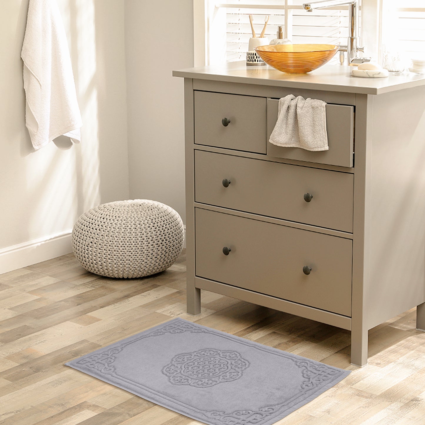 Cotton Rug Bath Mats, Absorbent and Machine Washable Shower Bathroom Floor Towel