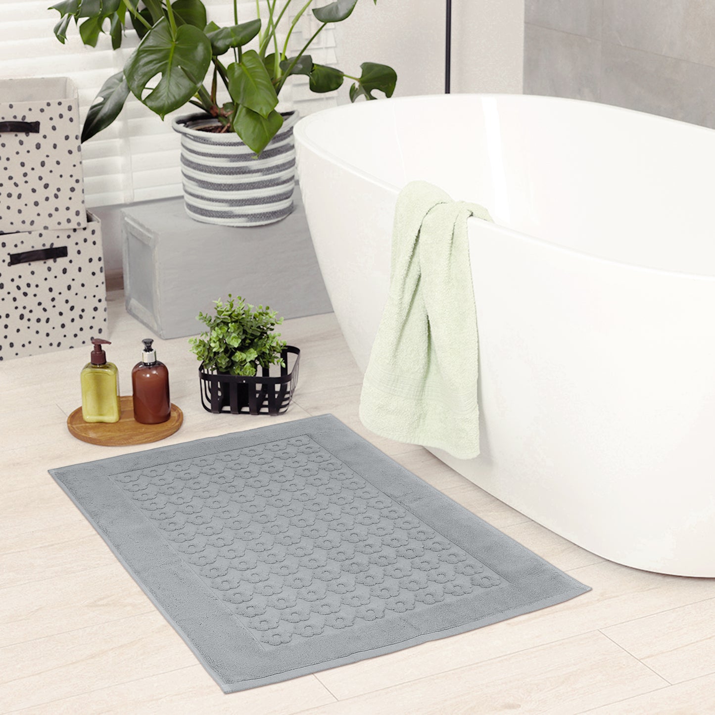 Luxury Bath Rug Towel, Cotton Absorbent Hotel Spa Shower Floor Mat for Bathroom