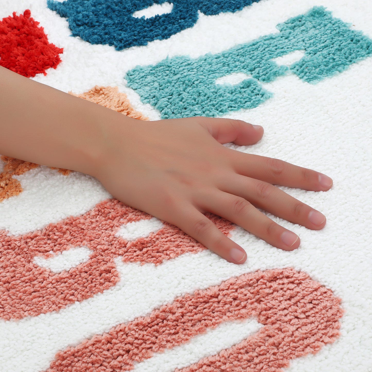 Cute Letter Pattern Bathroom Rugs, Soft and Absorbent Bath Floor Mat, Non-Slip Shaggy Bath Mats