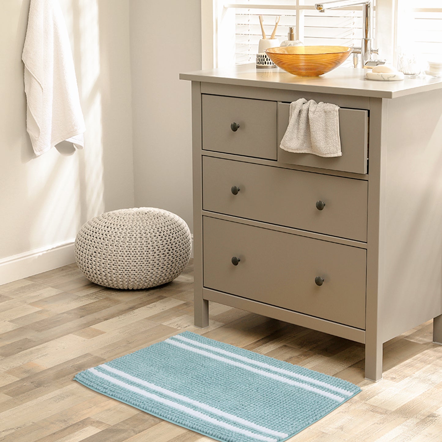 Striped Bathroom Rugs, Soft and Absorbent Fluffy Chenille Bath Rug, Non Slip Bath Mats