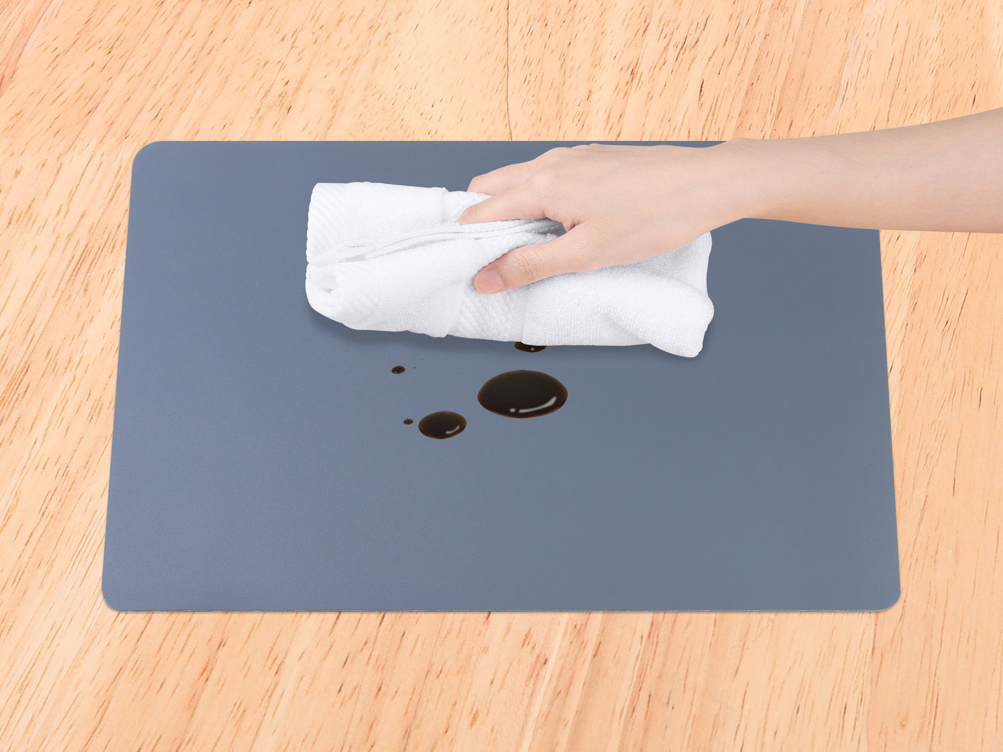 Placemats Set of 6 Faux Leather for Kitchen Dining Table Decor Washable Heat Resistant 17*12in