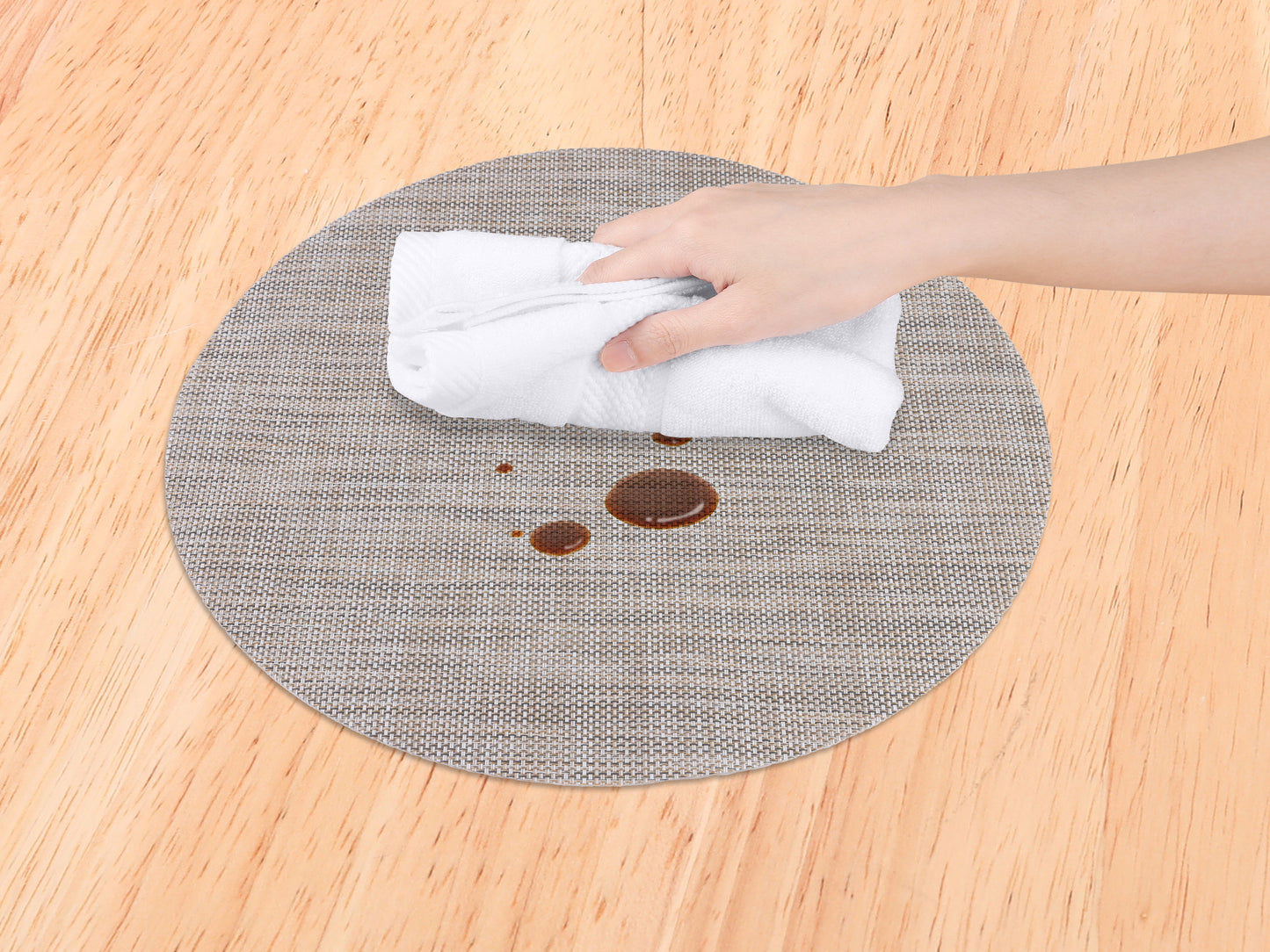 Placemats Set of 6 Round PVC for Kitchen Dining Table Decor Washable 14*14in