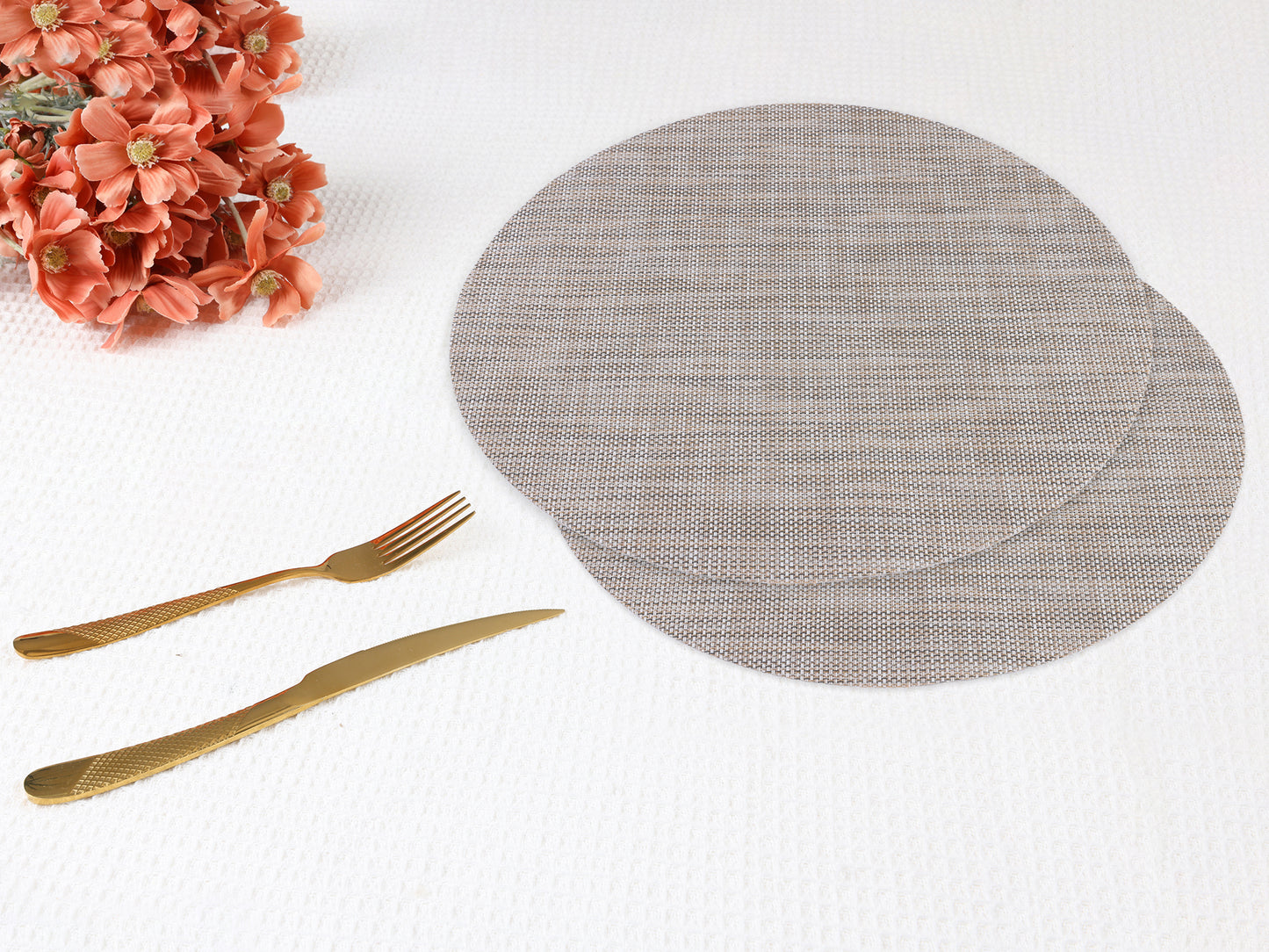 Placemats Set of 6 Round PVC for Kitchen Dining Table Decor Washable 14*14in