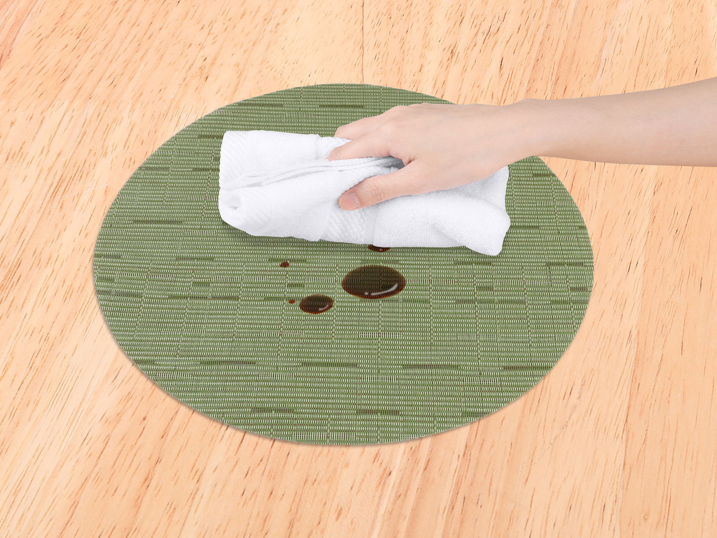 Round Placemats Set of 6 PVC for Kitchen Dining Table Decor Wipeable 14*14in