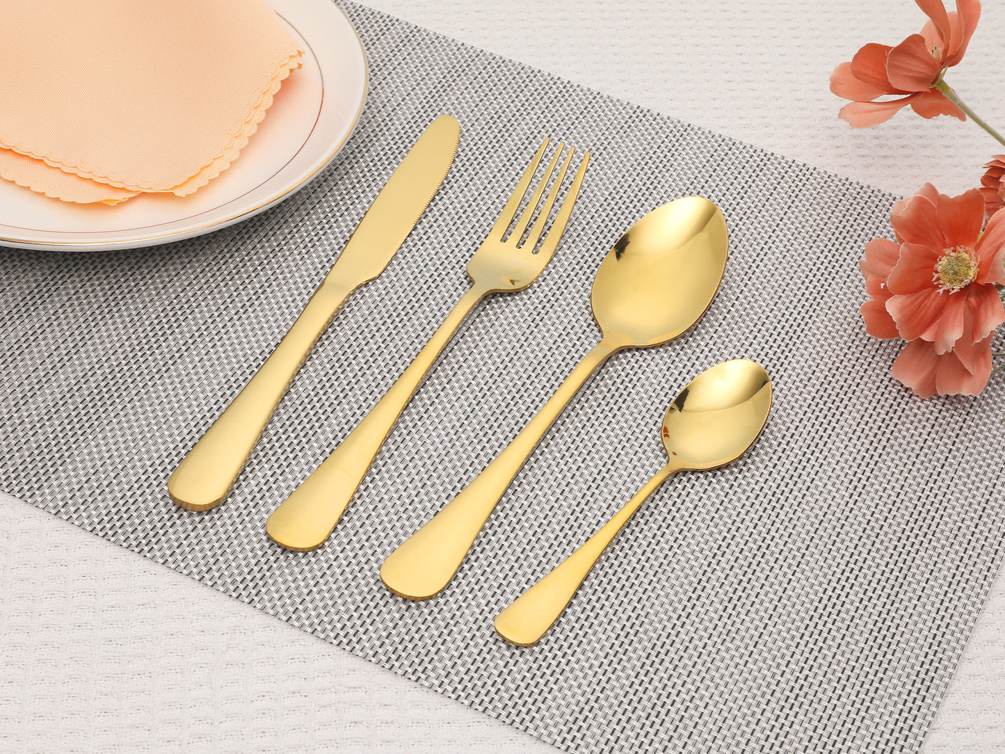 24 Pieces Silverware Set, Stainless Steel Flatware with Spoons and Forks Set