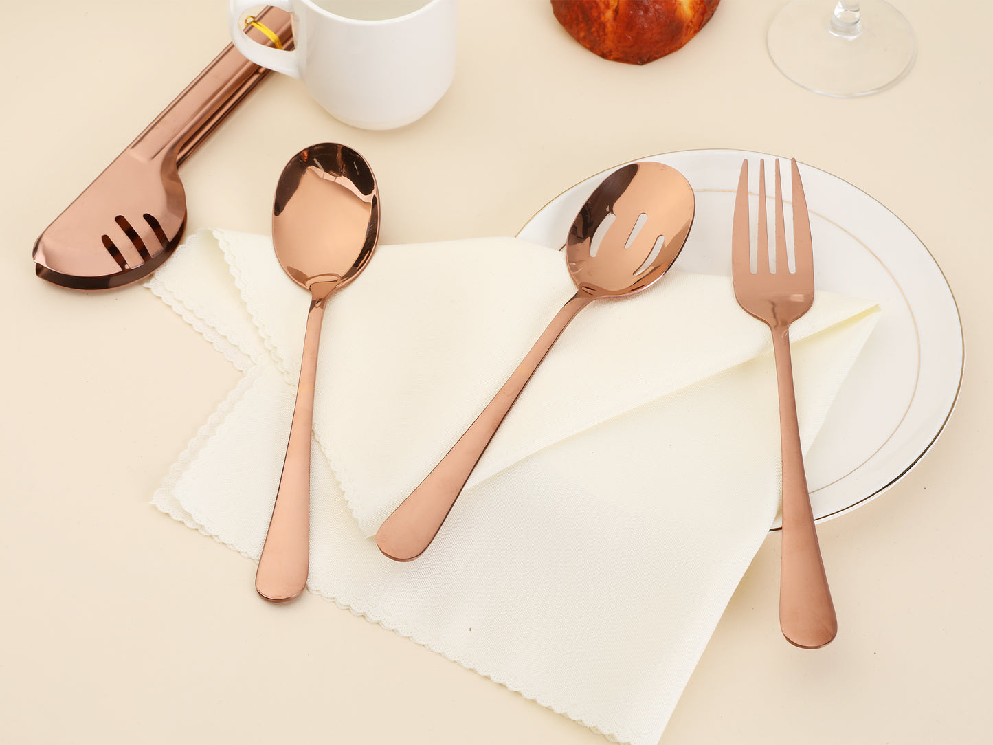8 Pieces Silverware Set, Stainless Steel Flatware with Spoons and Fork Set