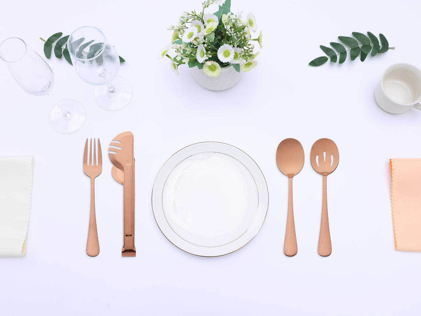 8 Pieces Silverware Set, Stainless Steel Flatware with Spoons and Fork Set