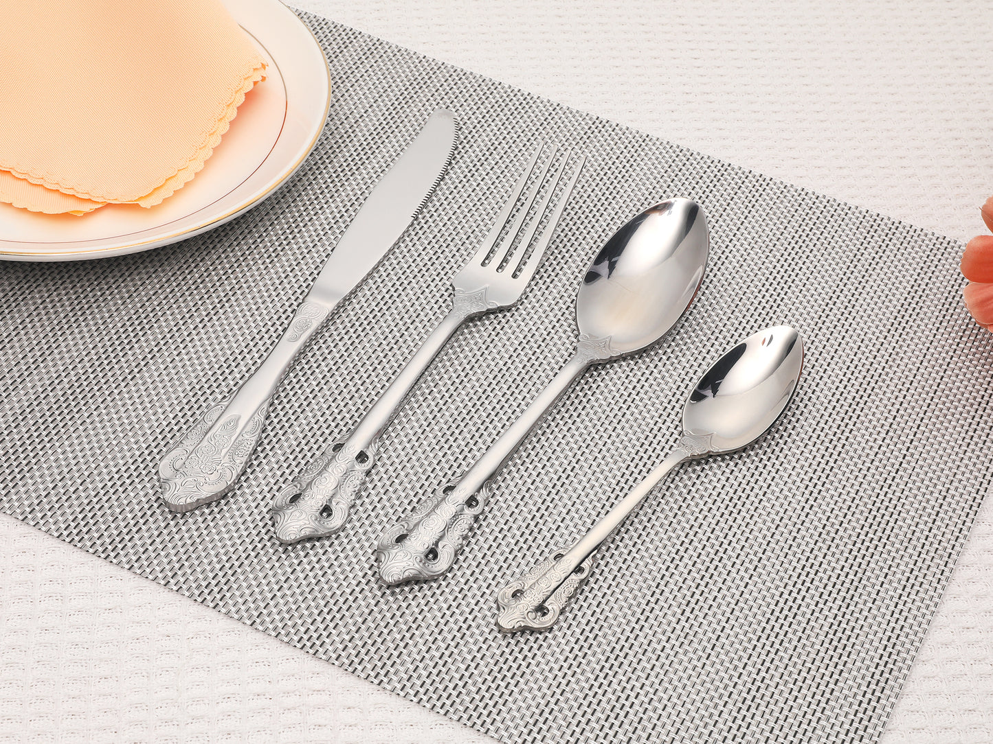 4 Pieces Silverware Set, Stainless Steel Flatware with Spoons and Forks Set