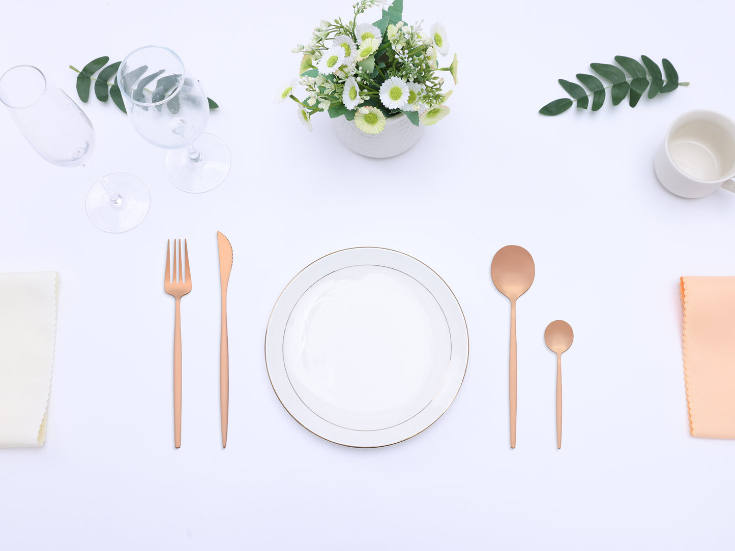 24 Pieces Silverware Set, Stainless Steel Flatware, Mirror Polished Cutlery Set