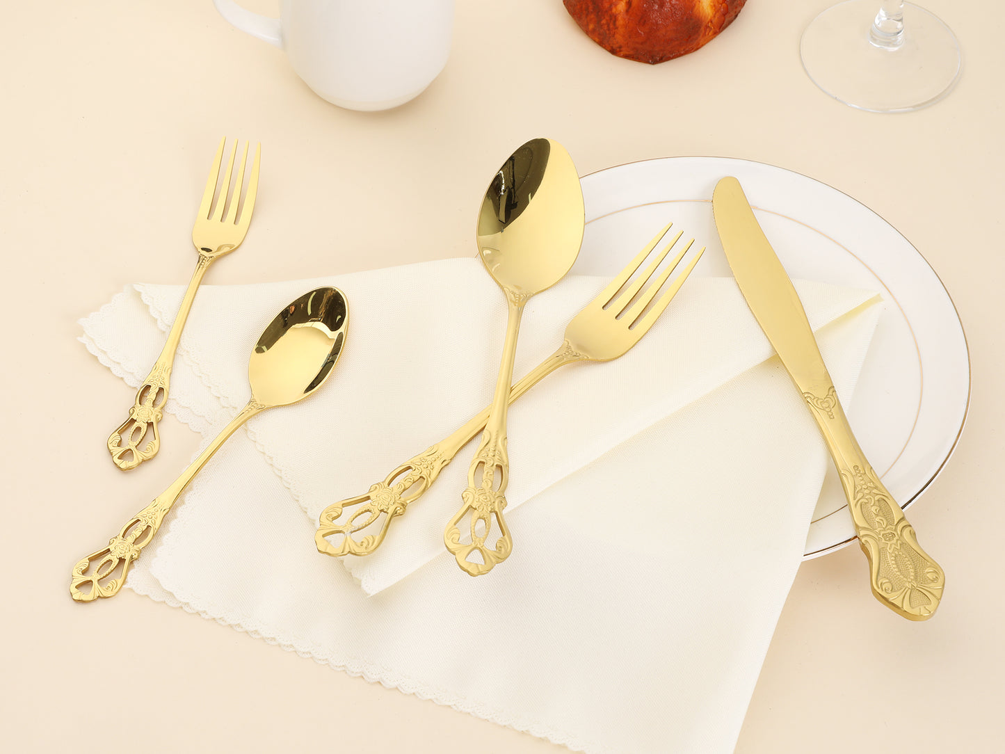 20 Pieces Silverware Set, Stainless Steel Floral Flatware, Modern Cutlery Set