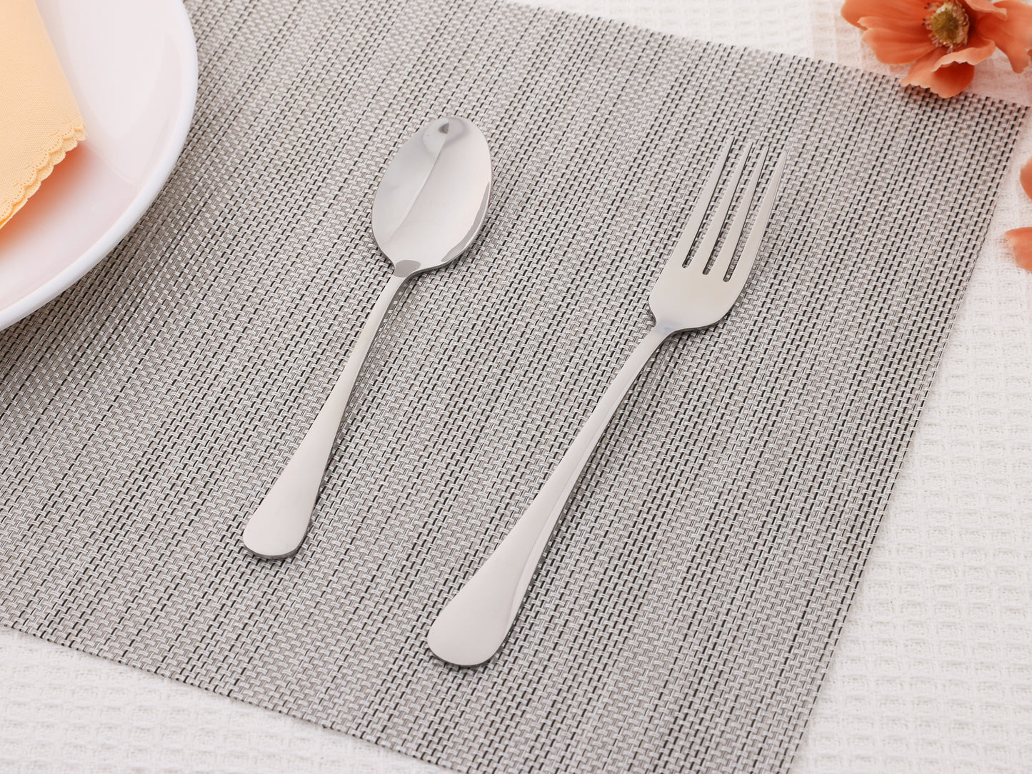 12 Pieces Silverware Set, Stainless Steel Flatware with Spoons and Forks Sets