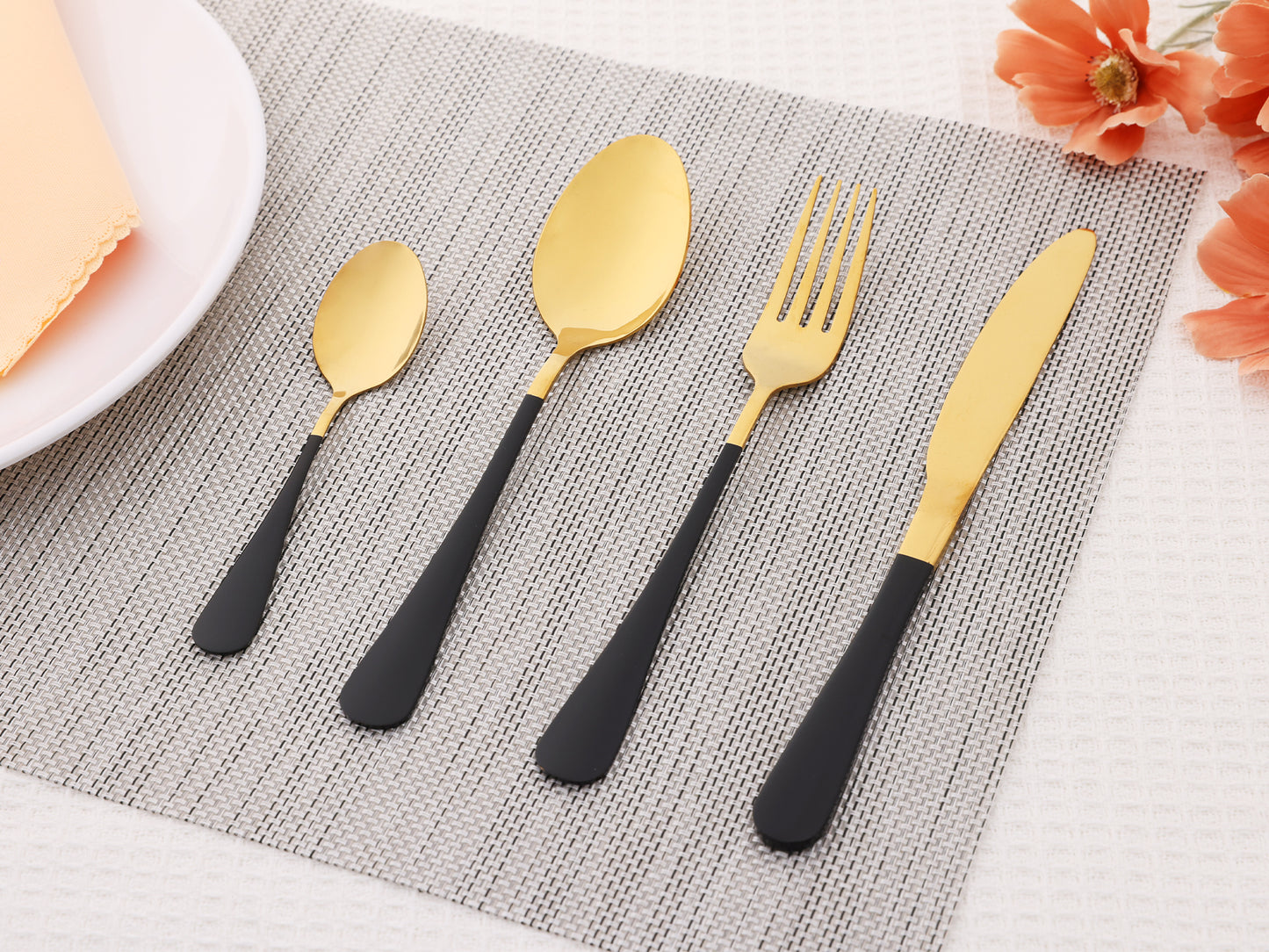 24 Pieces Silverware Set, Stainless Steel Flatware Set with Supporting Shelf