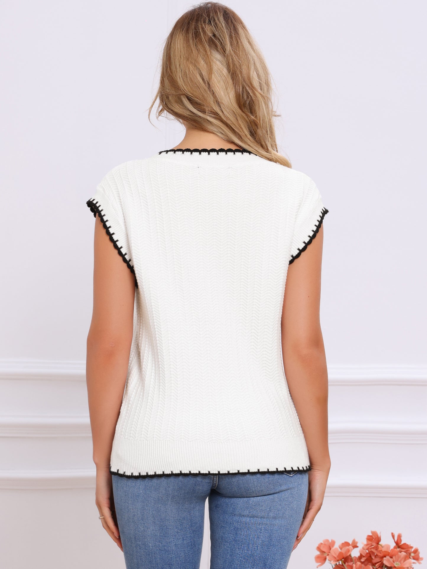 Women's Sweater Vest V Neck Contrast Color Sleeveless Knit Pullover Top