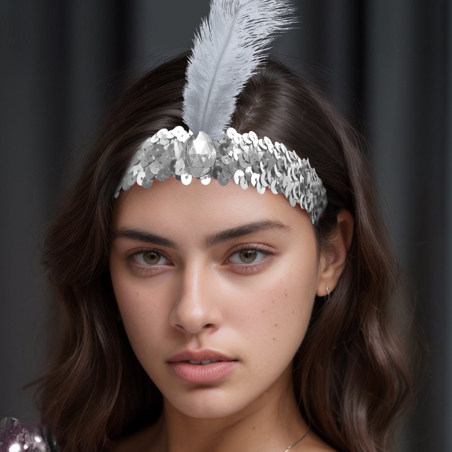 Diademas de lentejuelas con diamantes de imitación y plumas para mujer, color gris, 1 unidad